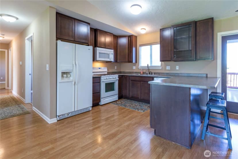 Property photo for 6130 Pacific Heights Drive, Ferndale photo 9