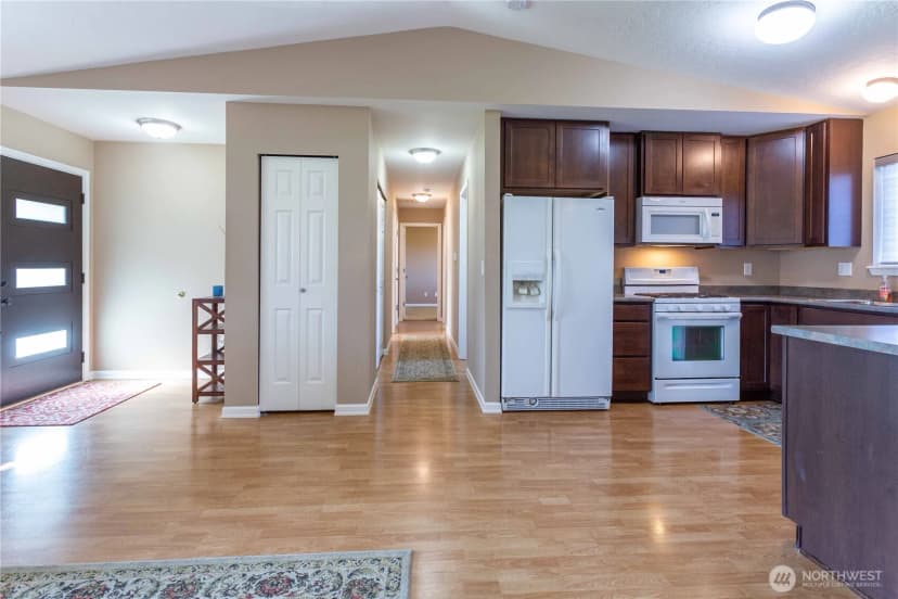 Property photo for 6130 Pacific Heights Drive, Ferndale photo 8