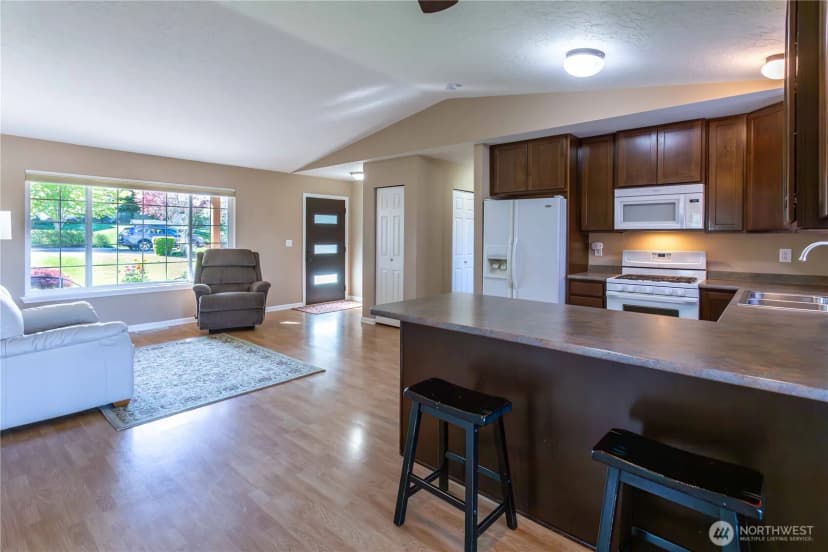 Property photo for 6130 Pacific Heights Drive, Ferndale photo 10