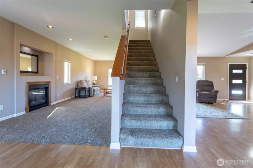 Property photo for 6130 Pacific Heights Drive, Ferndale photo 11