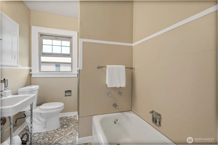 Property photo for 411 S 61st Street, Tacoma photo 12