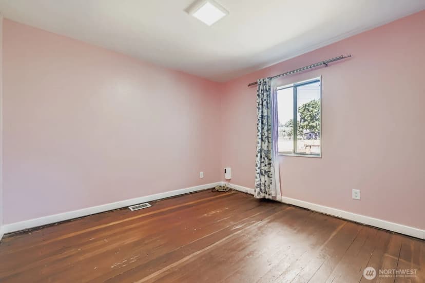 Property photo for 7806 Beverly Boulevard, Everett photo 14