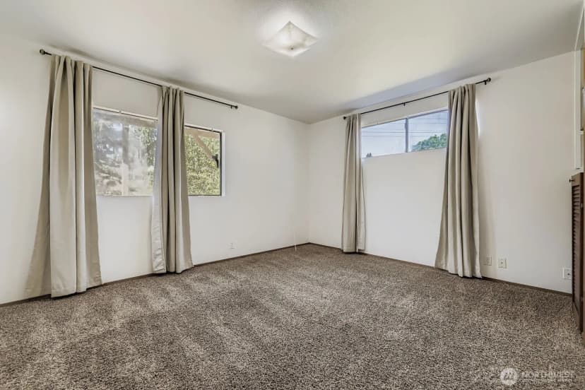 Property photo for 7806 Beverly Boulevard, Everett photo 9