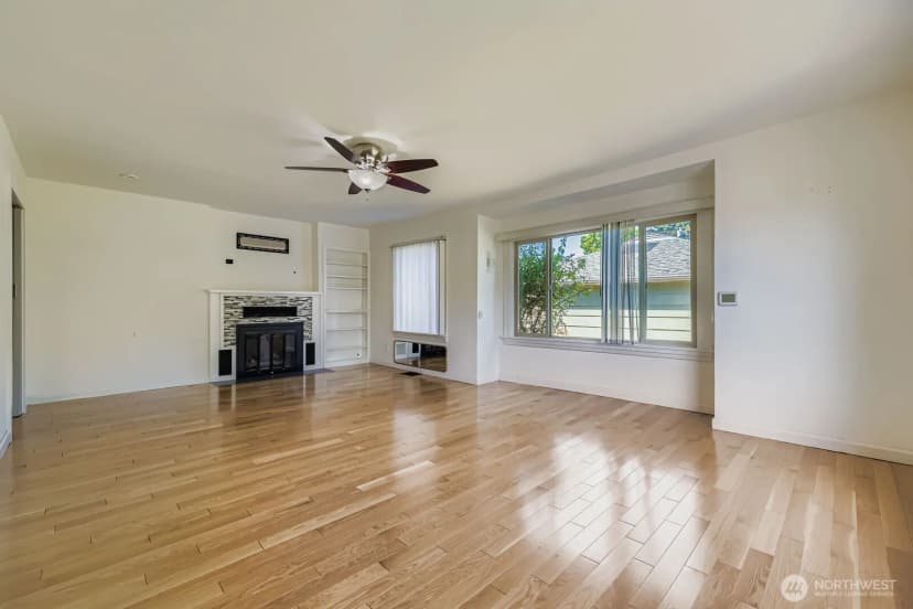Property photo for 7806 Beverly Boulevard, Everett photo 5
