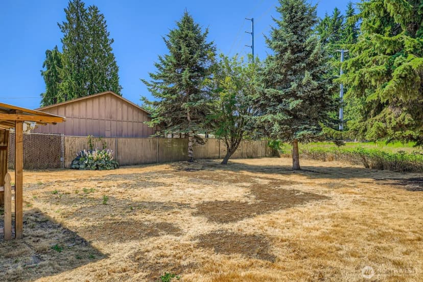 Property photo for 7806 Beverly Boulevard, Everett photo 20