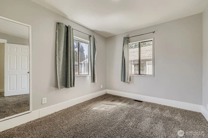 Property photo for 7806 Beverly Boulevard, Everett photo 13