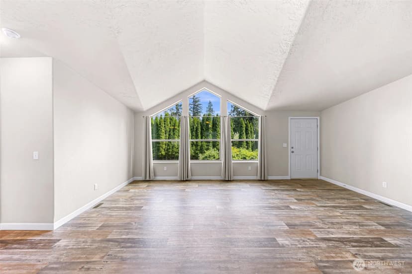Property photo for 582 Summit Place, Sedro Woolley photo 10