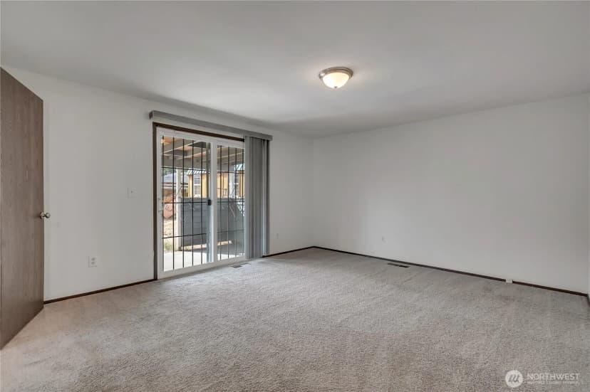 Property photo for 22210 47th Avenue E, Spanaway photo 15