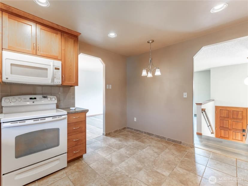 Property photo for 910 College Street, Wenatchee photo 10