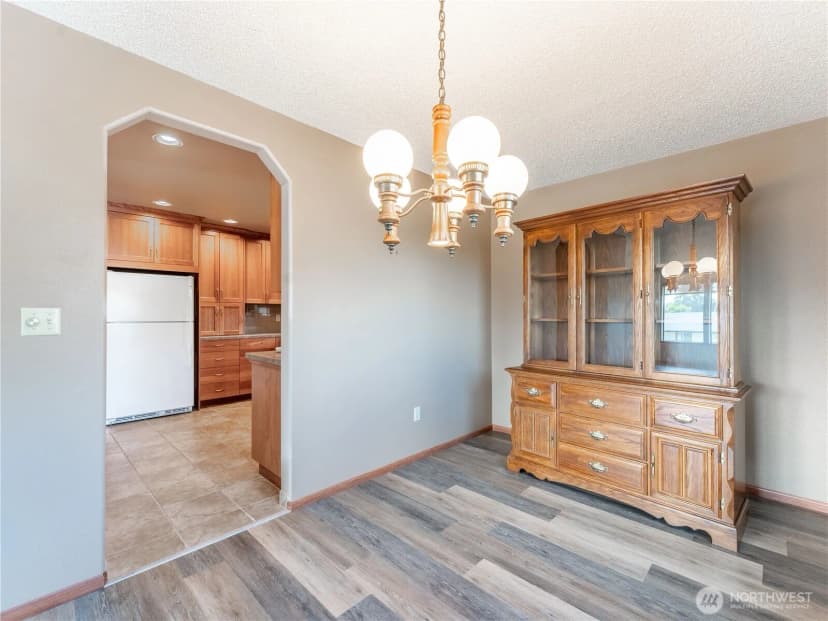 Property photo for 910 College Street, Wenatchee photo 6