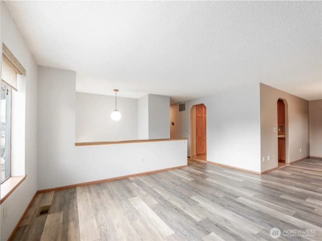 Property photo for 910 College Street, Wenatchee photo 5