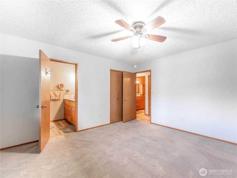 Property photo for 910 College Street, Wenatchee photo 15