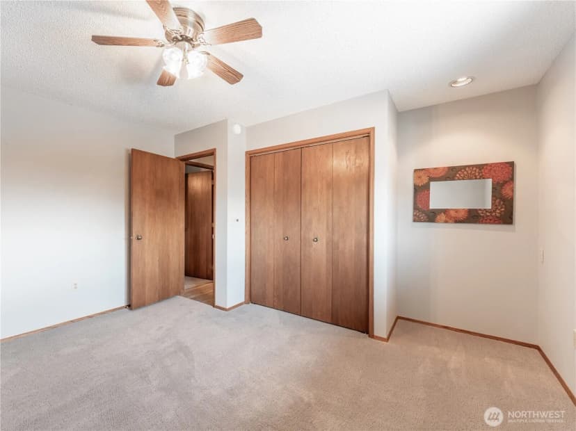 Property photo for 910 College Street, Wenatchee photo 23