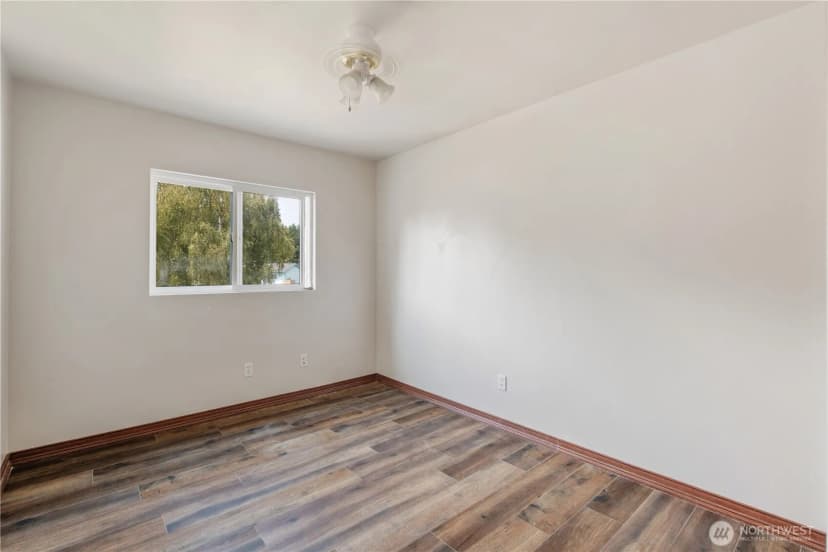 Property photo for 10811 10th Drive Se, Everett photo 20