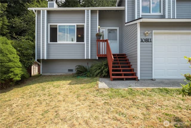Property photo for 10811 10th Drive Se, Everett photo 3