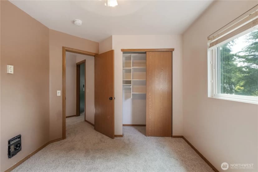 Property photo for 10811 10th Drive Se, Everett photo 16