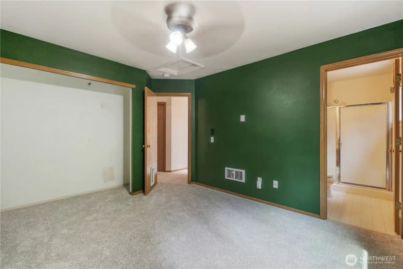 Property photo for 10811 10th Drive Se, Everett photo 18