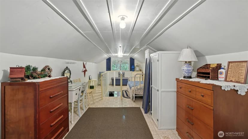 Property photo for 137 Nisqually Way, Ashford photo 13