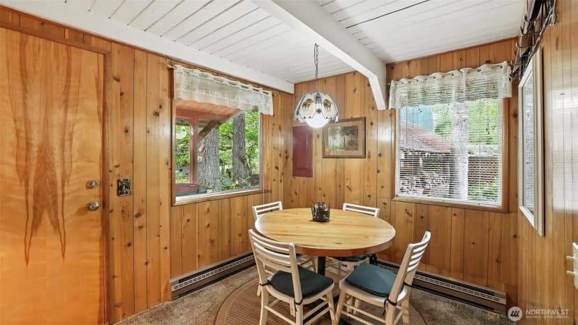 Property photo for 137 Nisqually Way, Ashford photo 7