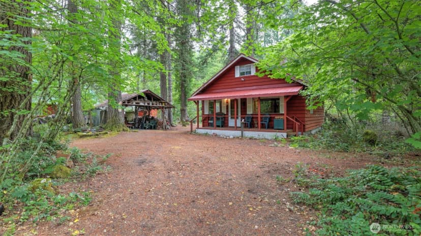 Property photo for 137 Nisqually Way, Ashford photo 25