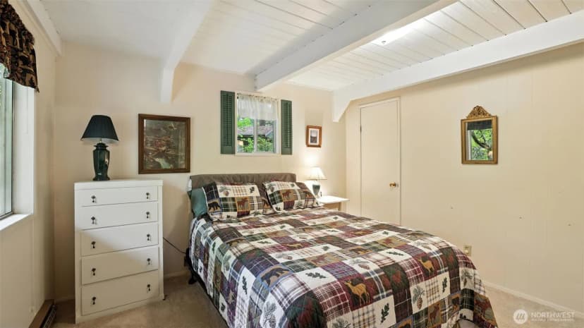 Property photo for 137 Nisqually Way, Ashford photo 10