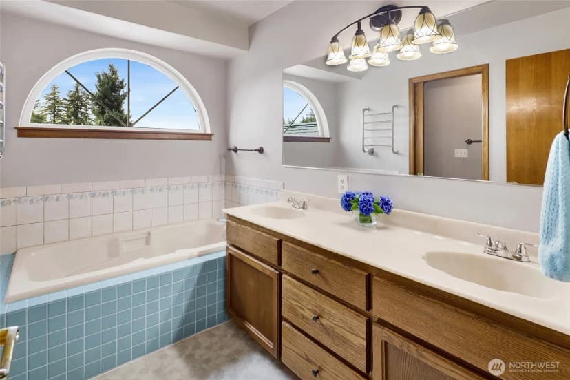 Property photo for 2490 Autumnwood Court, Bellingham photo 21