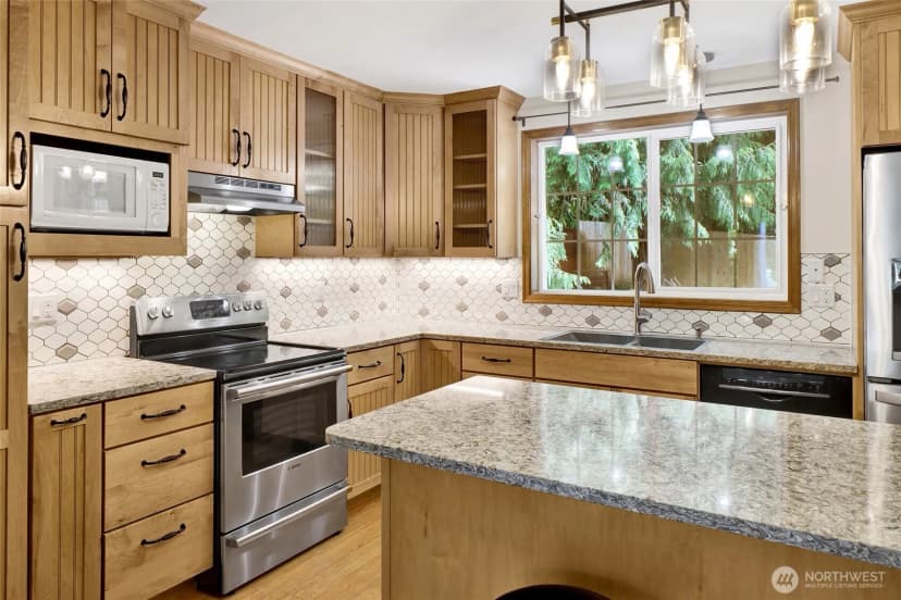 Property photo for 2490 Autumnwood Court, Bellingham photo 6