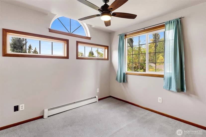 Property photo for 2490 Autumnwood Court, Bellingham photo 22