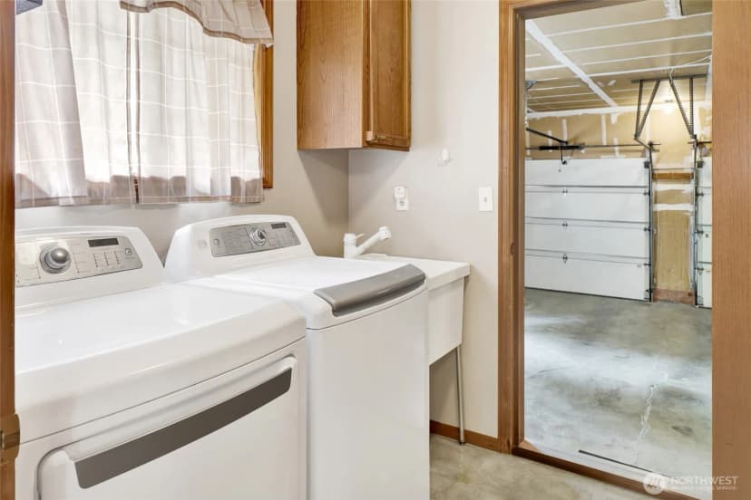 Property photo for 2490 Autumnwood Court, Bellingham photo 13