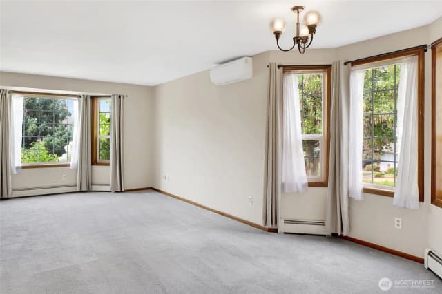 Property photo for 2490 Autumnwood Court, Bellingham photo 5