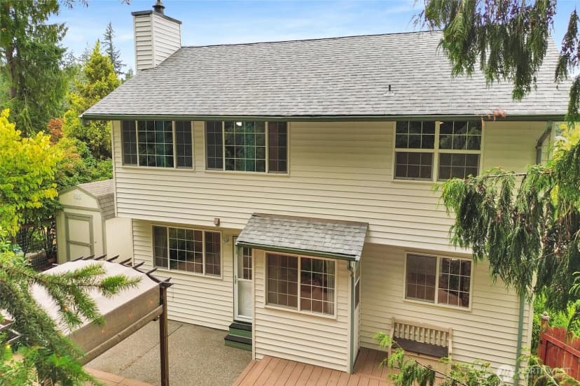 Property photo for 2490 Autumnwood Court, Bellingham photo 26