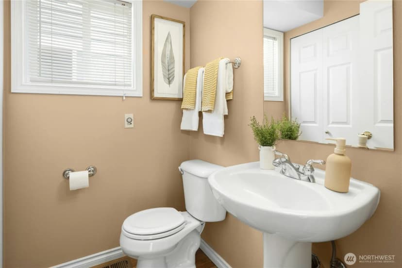 Property photo for 1132 Yakima Avenue S, Seattle photo 9