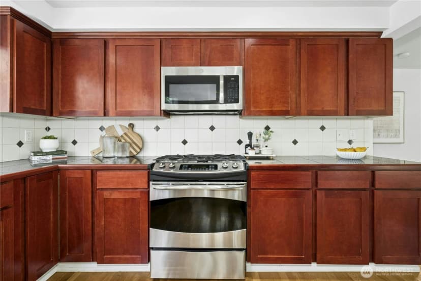 Property photo for 1132 Yakima Avenue S, Seattle photo 7