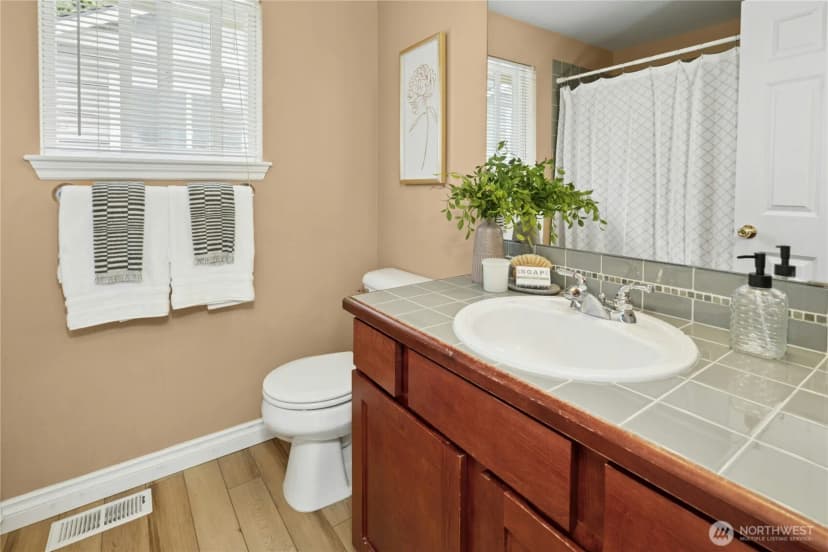Property photo for 1132 Yakima Avenue S, Seattle photo 15