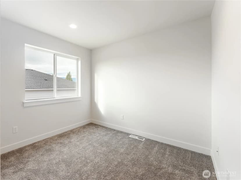 Property photo for 2425 Noah Street Se, East Wenatchee photo 30