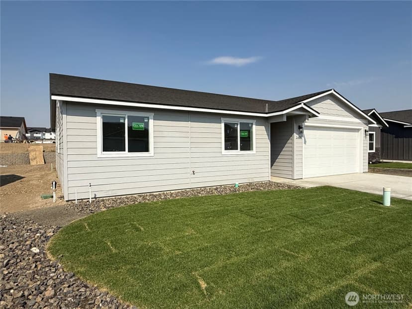 Property photo for 2425 Noah Street Se, East Wenatchee