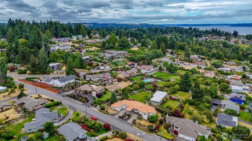 Property photo for 29851 12th Avenue Sw, Federal Way photo 39