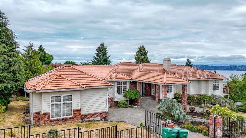 Property photo for 29851 12th Avenue Sw, Federal Way photo 36