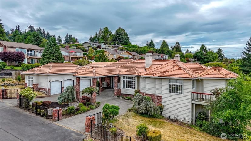 Property photo for 29851 12th Avenue Sw, Federal Way