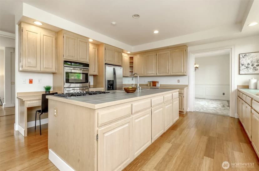 Property photo for 29851 12th Avenue Sw, Federal Way photo 11