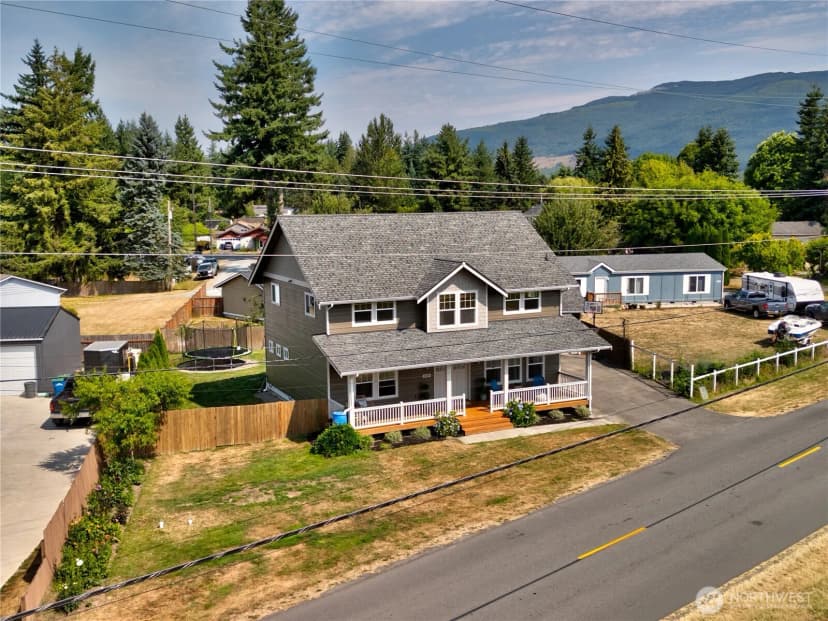 Property photo for 1410 Railroad Avenue, Sedro Woolley photo 3