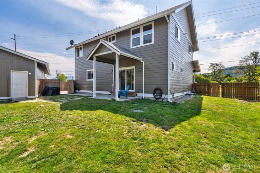 Property photo for 1410 Railroad Avenue, Sedro Woolley photo 8