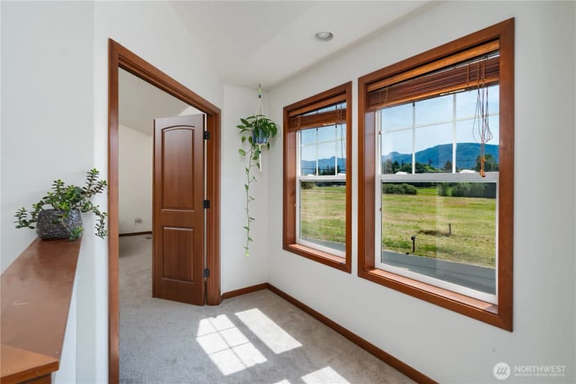Property photo for 1410 Railroad Avenue, Sedro Woolley photo 35