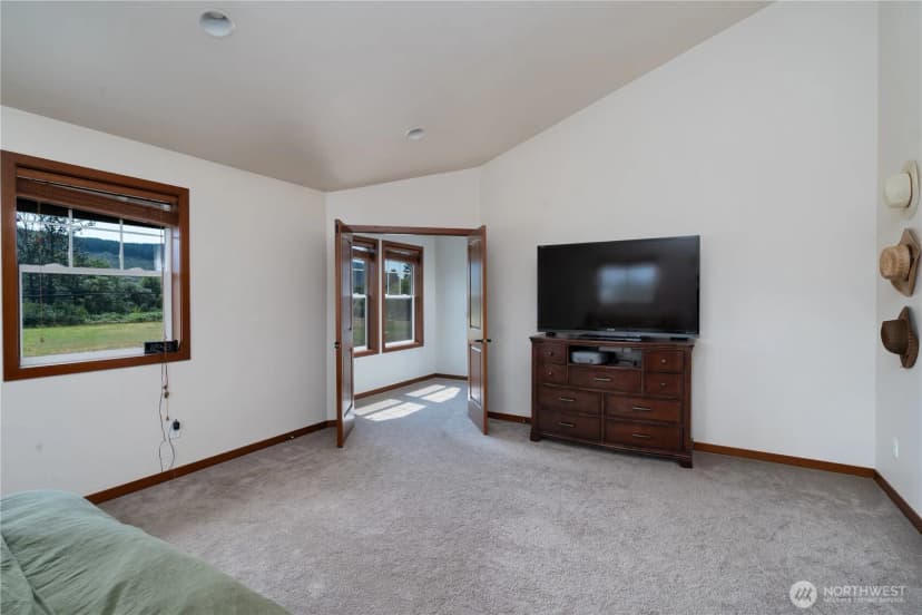 Property photo for 1410 Railroad Avenue, Sedro Woolley photo 38
