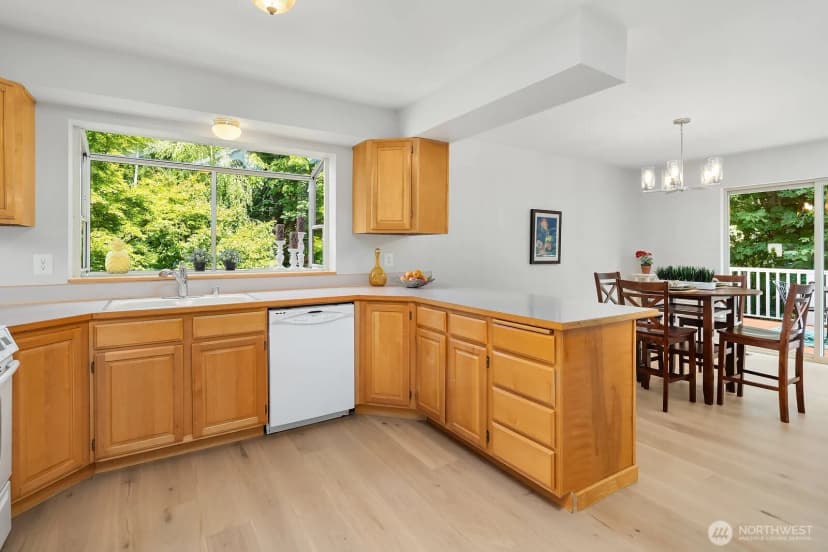 Property photo for 721 Crown Drive, Everett photo 14