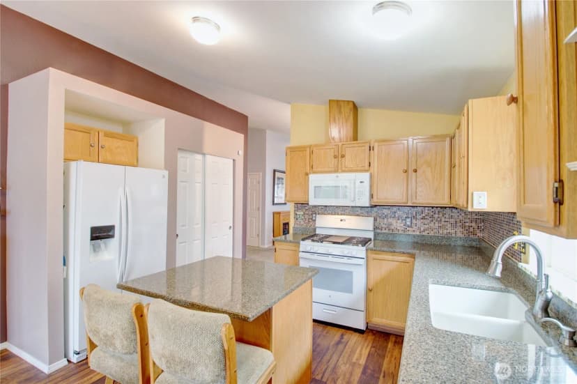 Property photo for 6508 105th Street Ne, Marysville photo 13