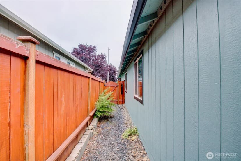 Property photo for 6508 105th Street Ne, Marysville photo 22
