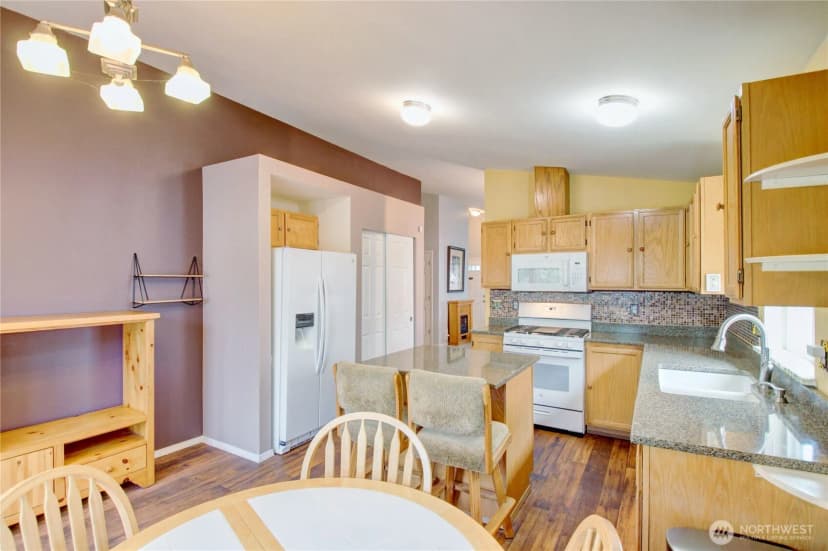Property photo for 6508 105th Street Ne, Marysville photo 12