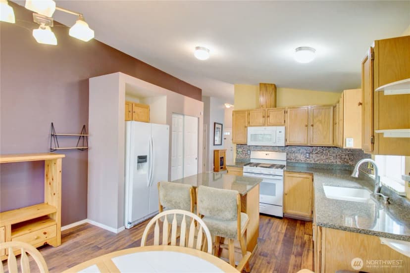 Property photo for 6508 105th Street Ne, Marysville photo 8