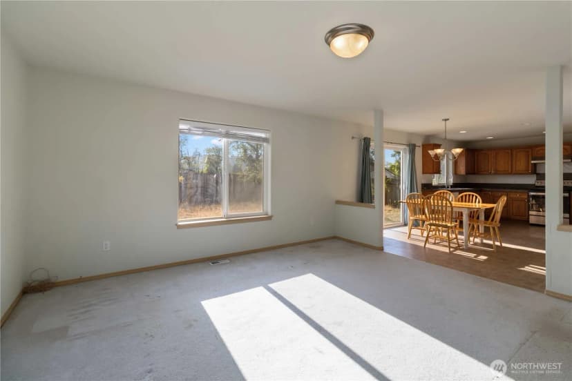 Property photo for 63 Crown Point Road, Longview photo 9